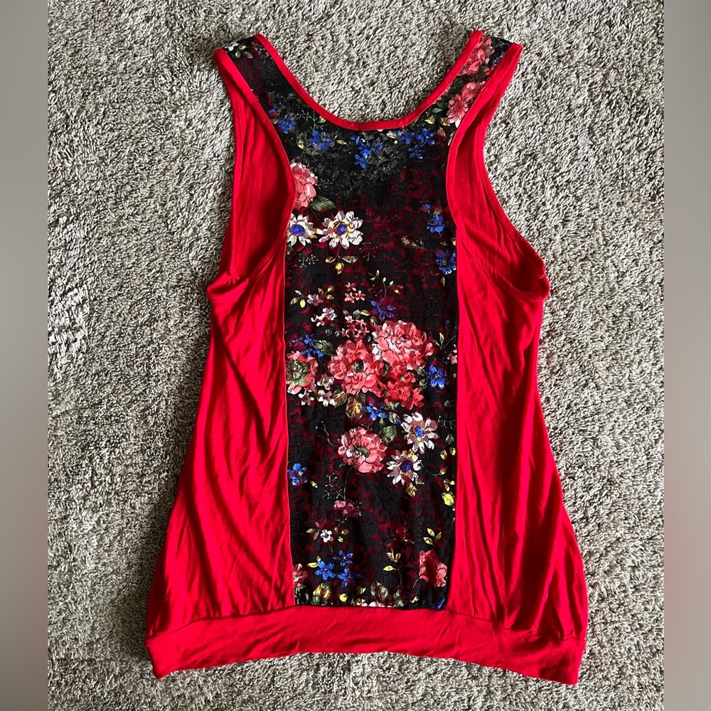 Lacy Racerback Zenana Tank (size large)